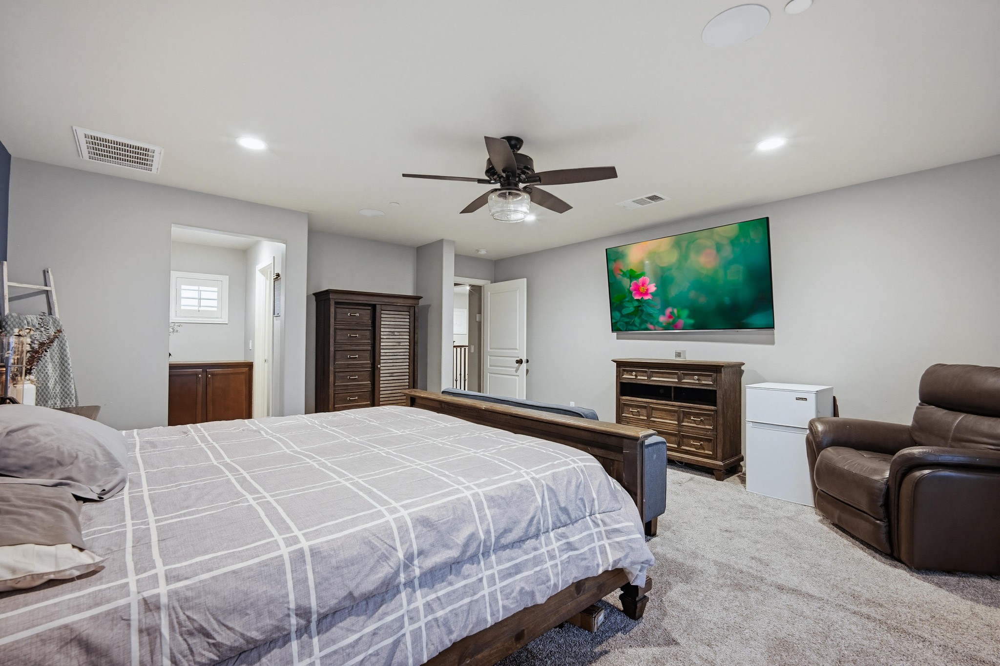 Virtual tour photo 50 of 82 for 11430 Lyle Ln