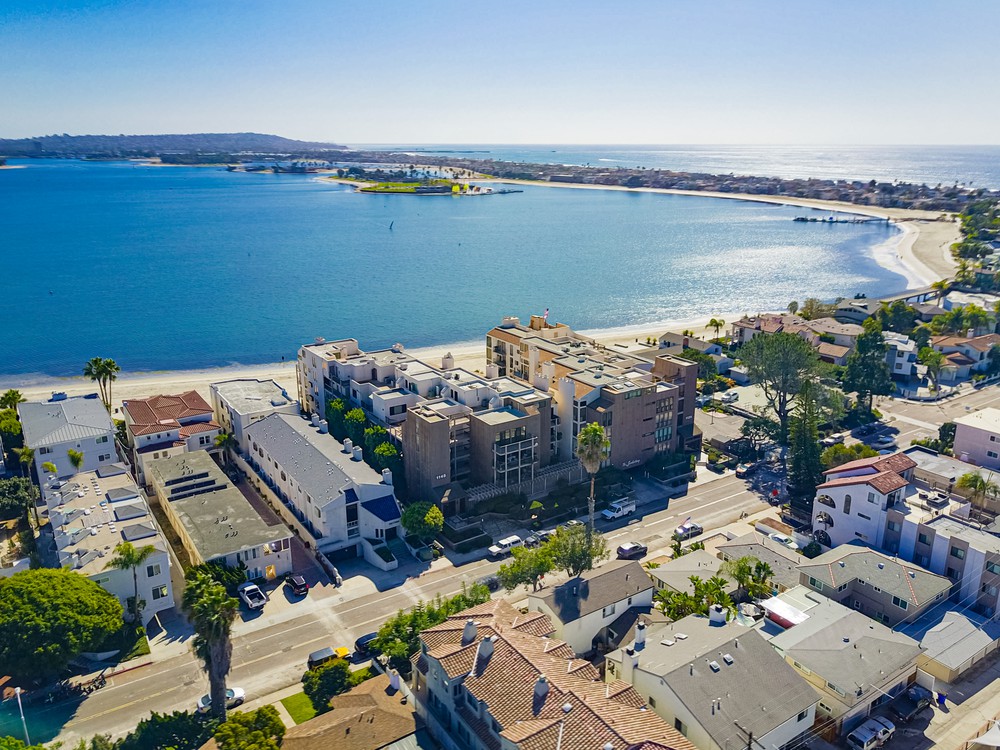 Virtual tour photo 5 of 31 for 1145 Pacific Beach Dr