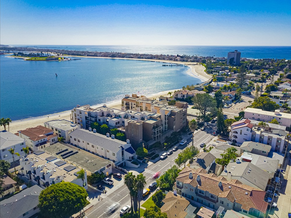 Virtual tour photo 6 of 31 for 1145 Pacific Beach Dr