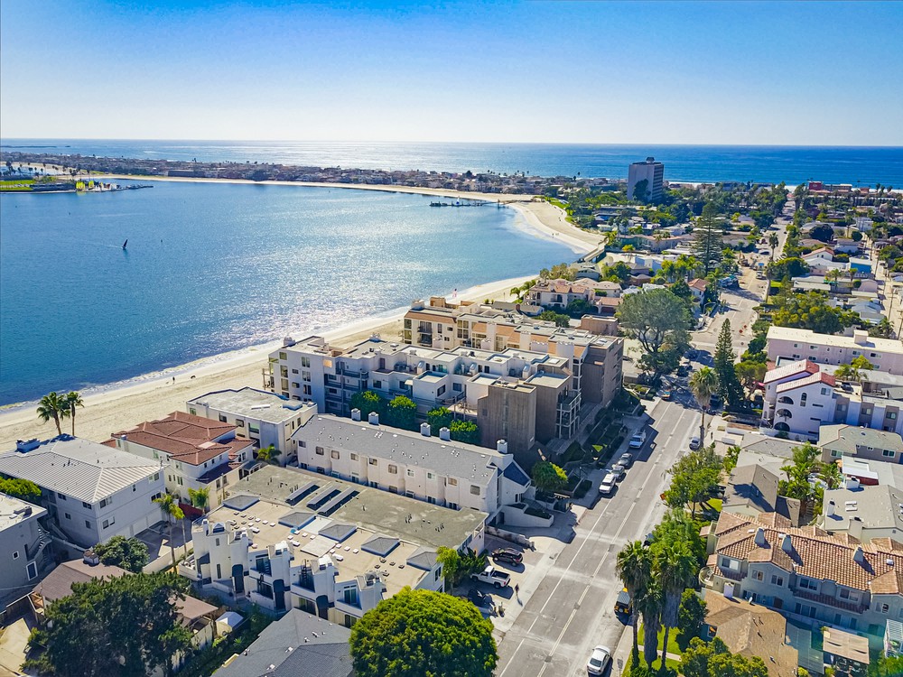Virtual tour photo 7 of 31 for 1145 Pacific Beach Dr