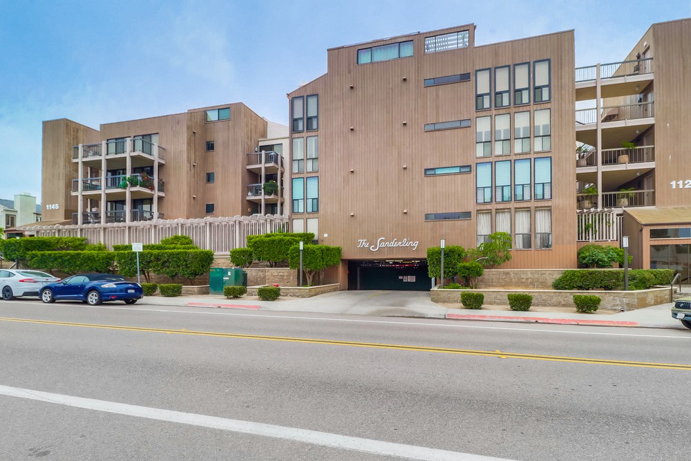 Virtual tour photo 4 of 76 for 1145 Pacific Beach Dr
