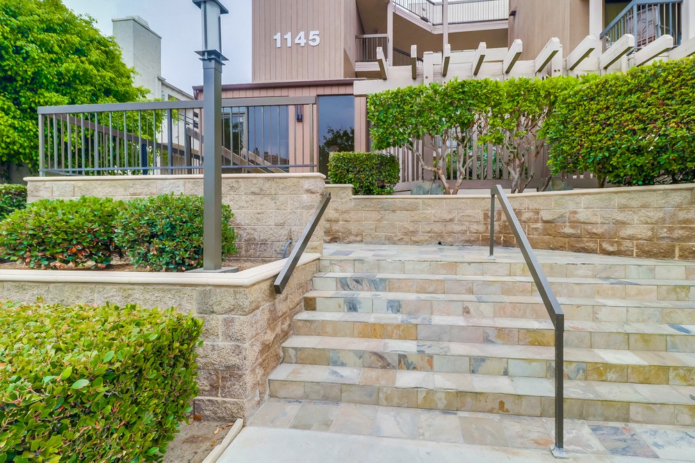Virtual tour photo 6 of 76 for 1145 Pacific Beach Dr