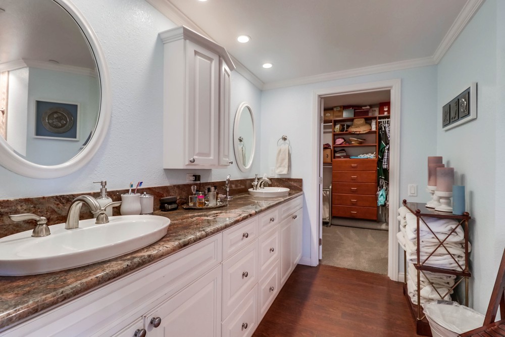 Virtual tour photo 33 of 76 for 1145 Pacific Beach Dr