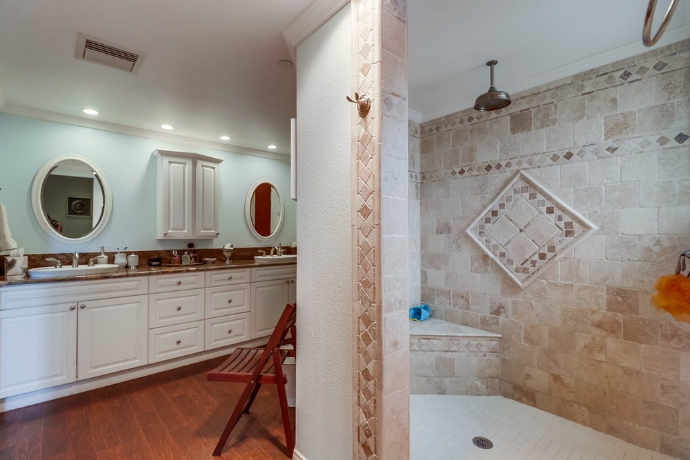 Virtual tour photo 34 of 76 for 1145 Pacific Beach Dr