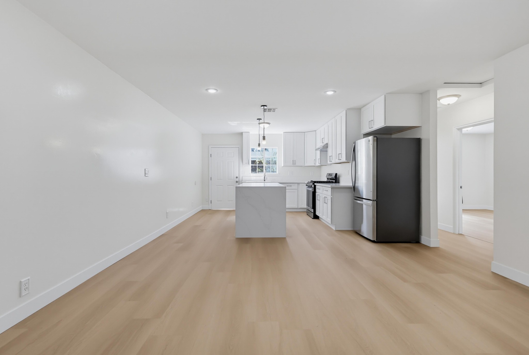 Virtual tour photo 18 of 79 for 11456 Mclaren St