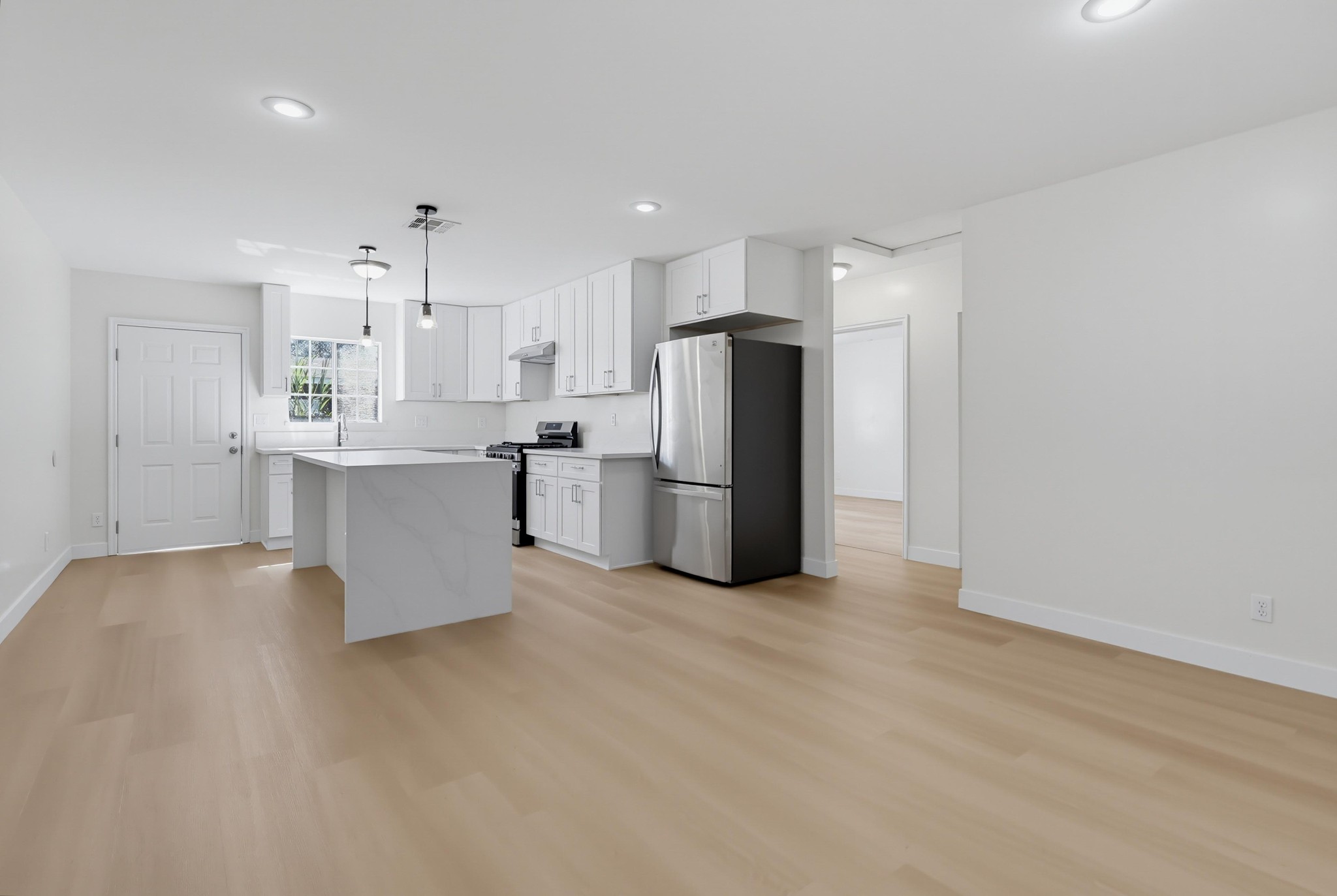 Virtual tour photo 19 of 79 for 11456 Mclaren St