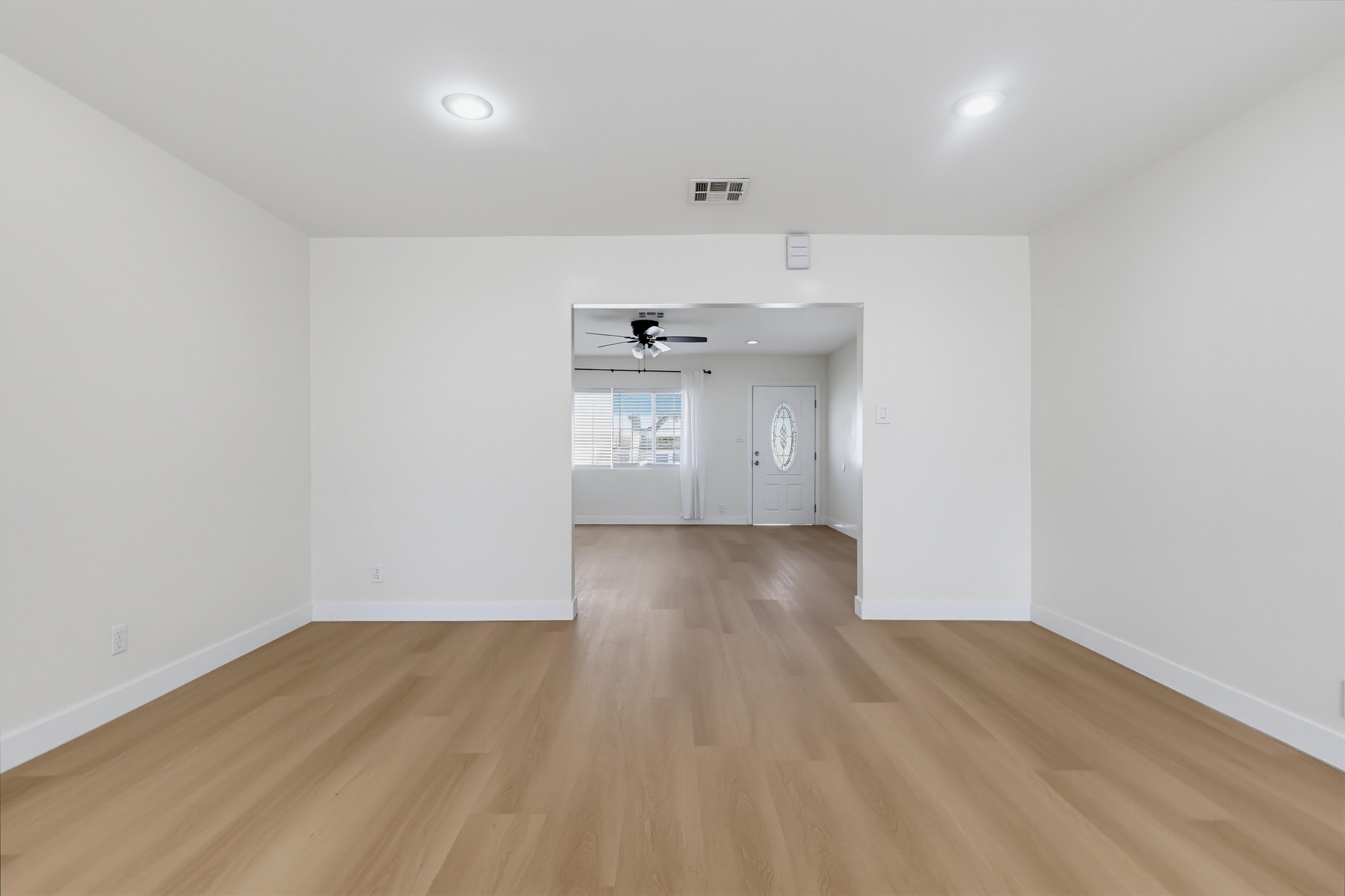 Virtual tour photo 21 of 79 for 11456 Mclaren St