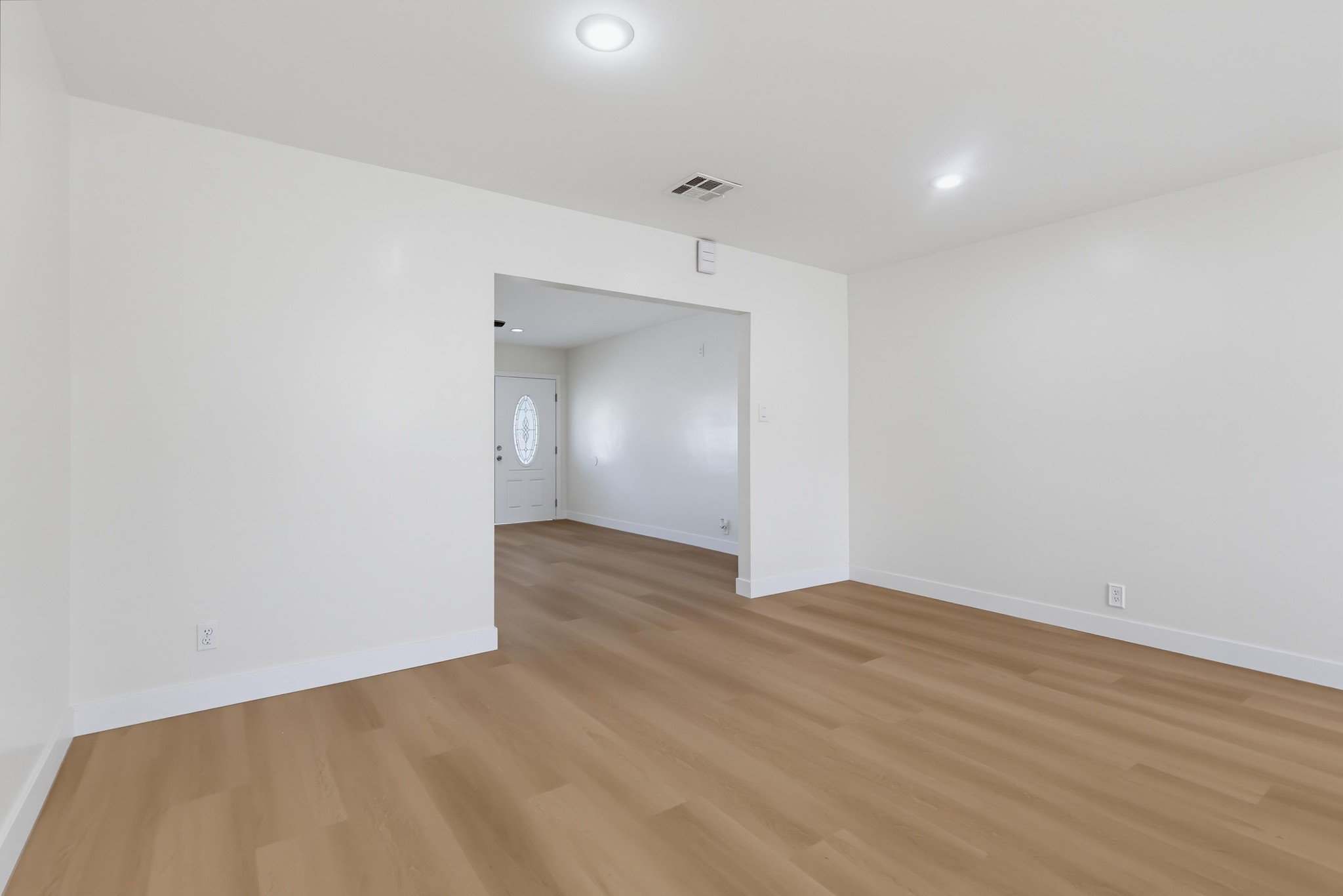 Virtual tour photo 22 of 79 for 11456 Mclaren St
