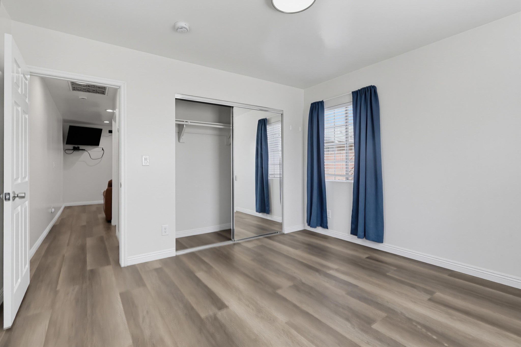 Virtual tour photo 47 of 79 for 11456 Mclaren St