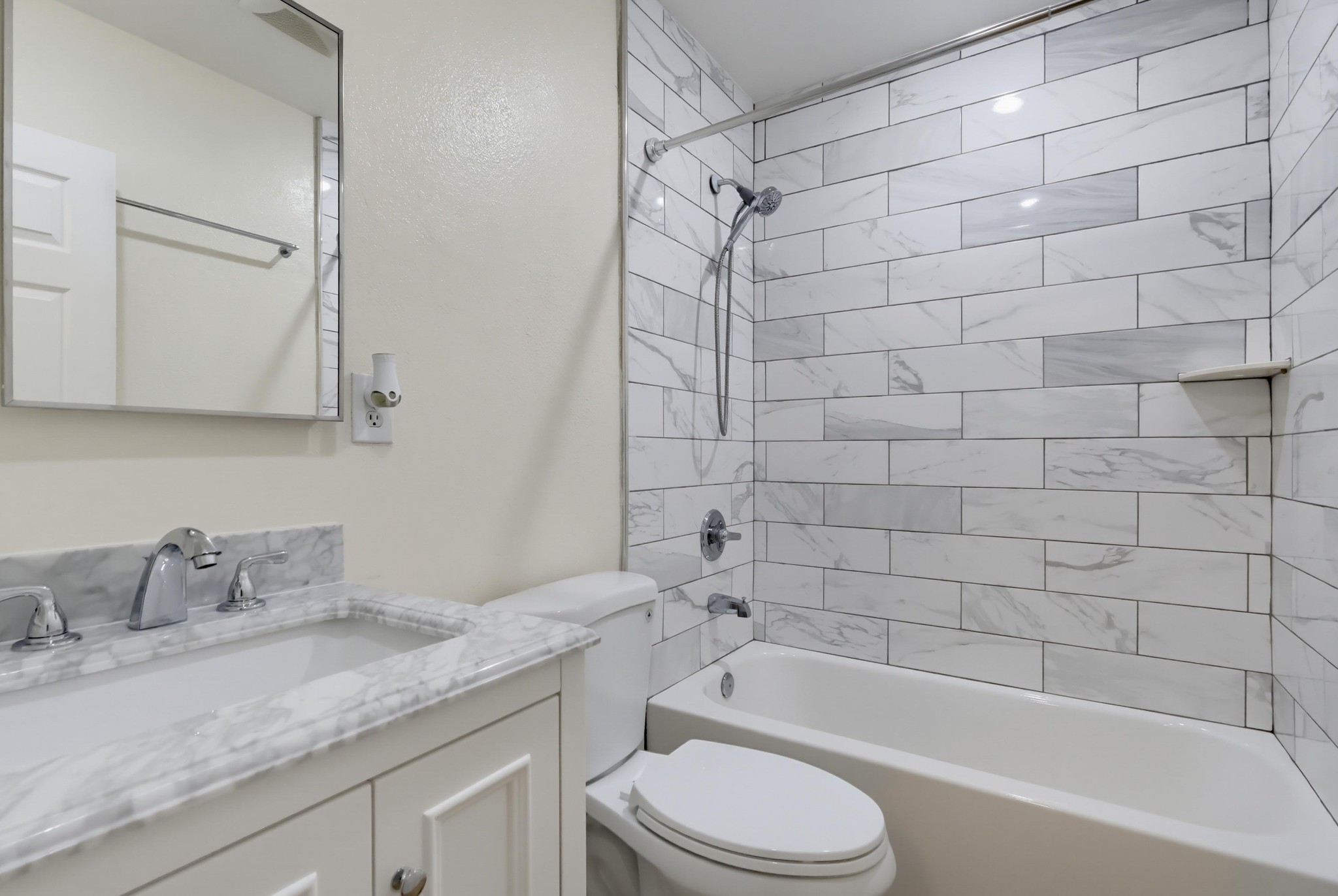 Virtual tour photo 58 of 79 for 11456 Mclaren St