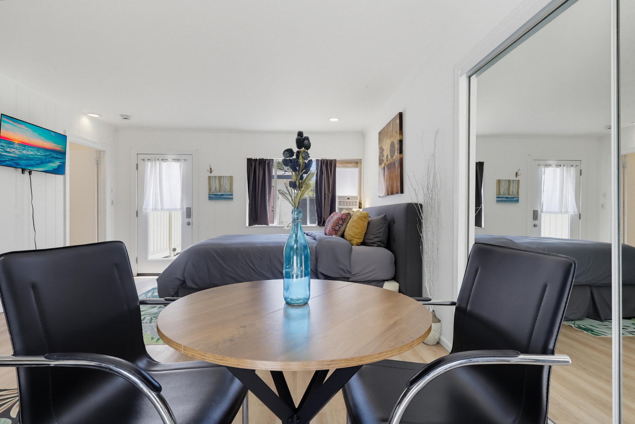 Virtual tour photo 15 of 44 for 11465 Cumpston St