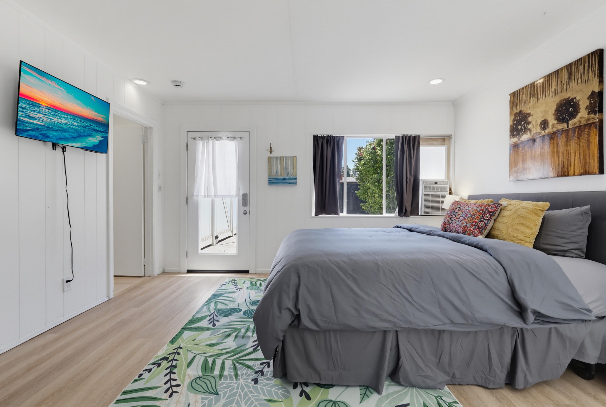Virtual tour photo 29 of 44 for 11465 Cumpston St