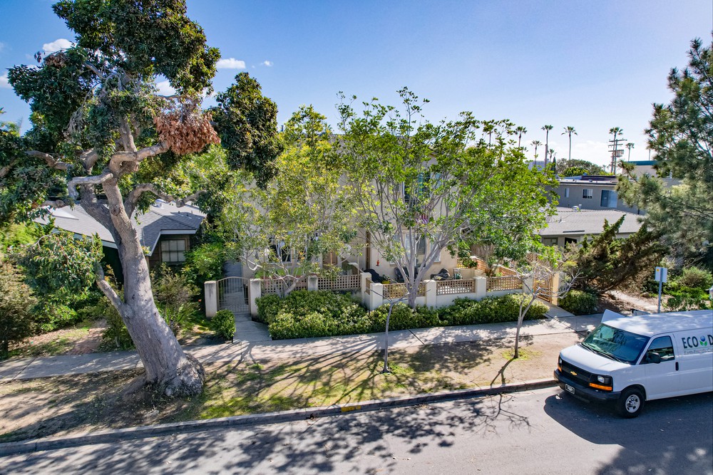 Virtual tour photo 3 of 34 for 1147 Hornblend St