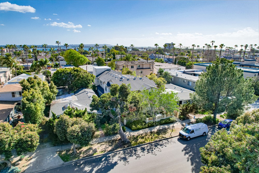 Virtual tour photo 8 of 34 for 1147 Hornblend St