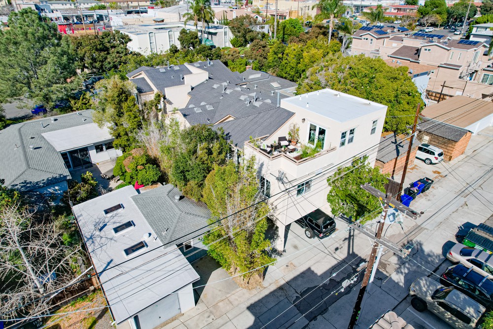 Virtual tour photo 12 of 34 for 1147 Hornblend St