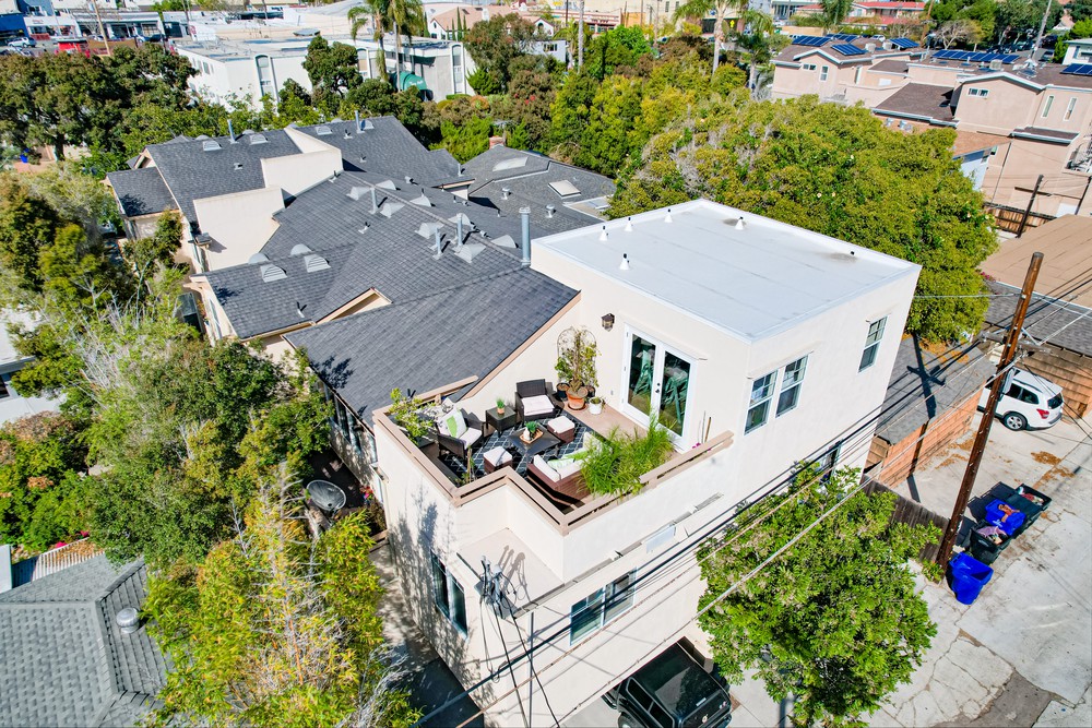 Virtual tour photo 13 of 34 for 1147 Hornblend St