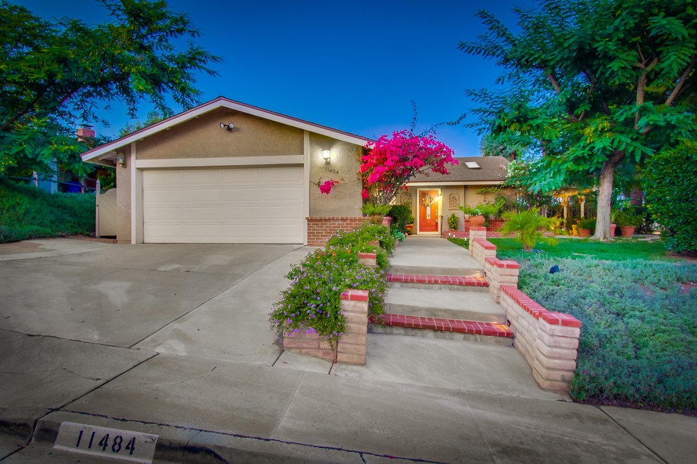 Virtual tour photo 1 of 67 for 11484 Escoba Pl