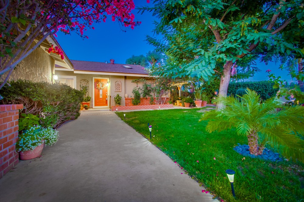 Virtual tour photo 4 of 67 for 11484 Escoba Pl