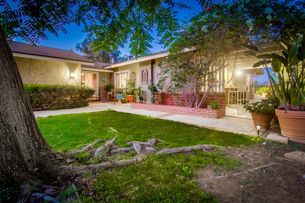 Virtual tour photo 5 of 67 for 11484 Escoba Pl