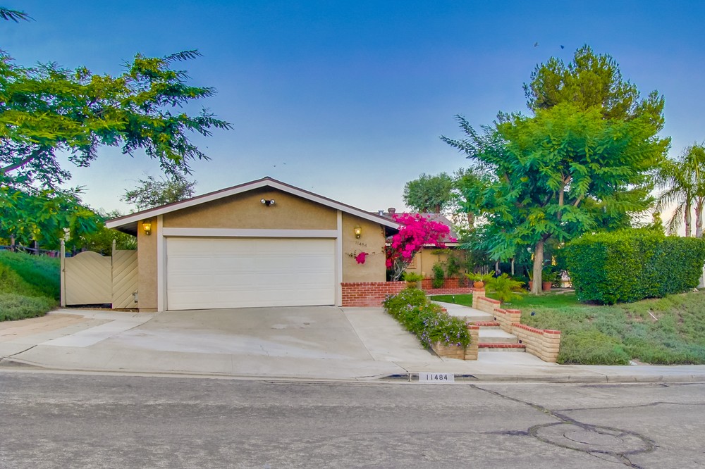 Virtual tour photo 40 of 67 for 11484 Escoba Pl
