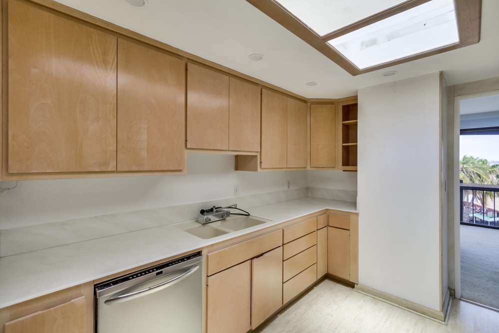 Virtual tour photo 15 of 32 for 1150 Anchorage Lane #612