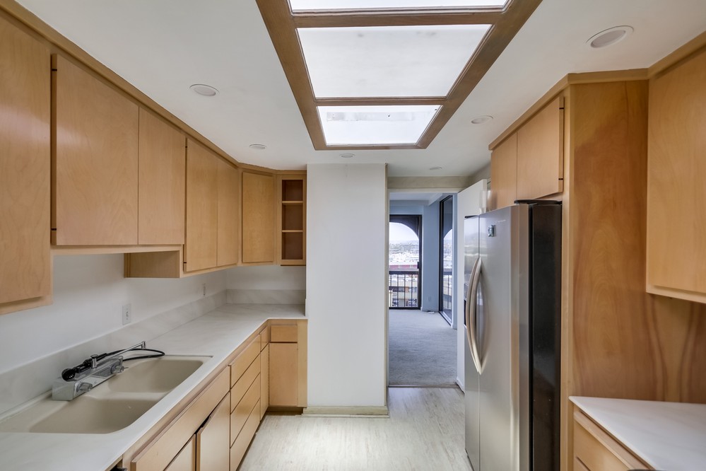 Virtual tour photo 16 of 32 for 1150 Anchorage Lane #612