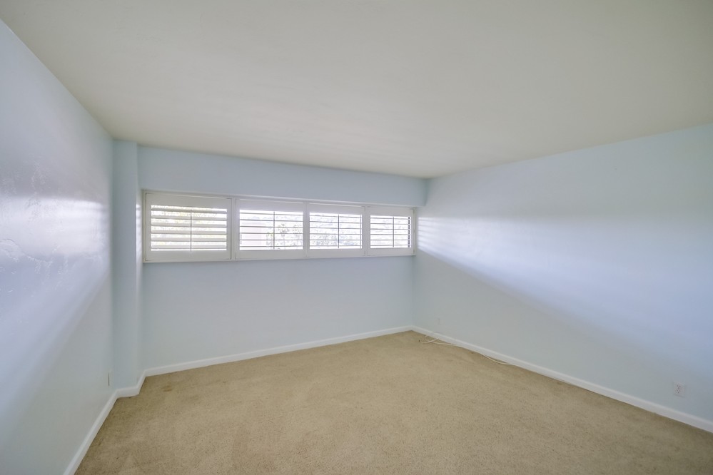 Virtual tour photo 26 of 32 for 1150 Anchorage Lane #612