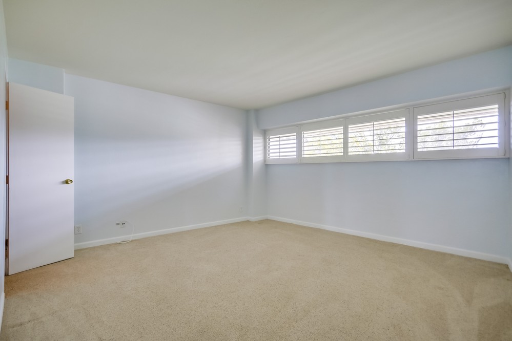 Virtual tour photo 27 of 32 for 1150 Anchorage Lane #612
