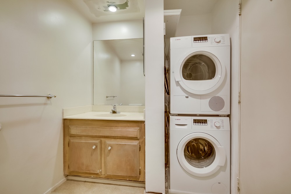 Virtual tour photo 31 of 32 for 1150 Anchorage Lane #612