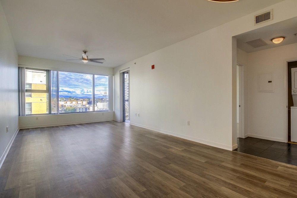 Virtual tour photo 13 of 52 for 1150 J St