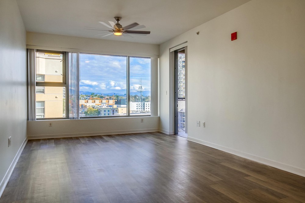 Virtual tour photo 14 of 52 for 1150 J St