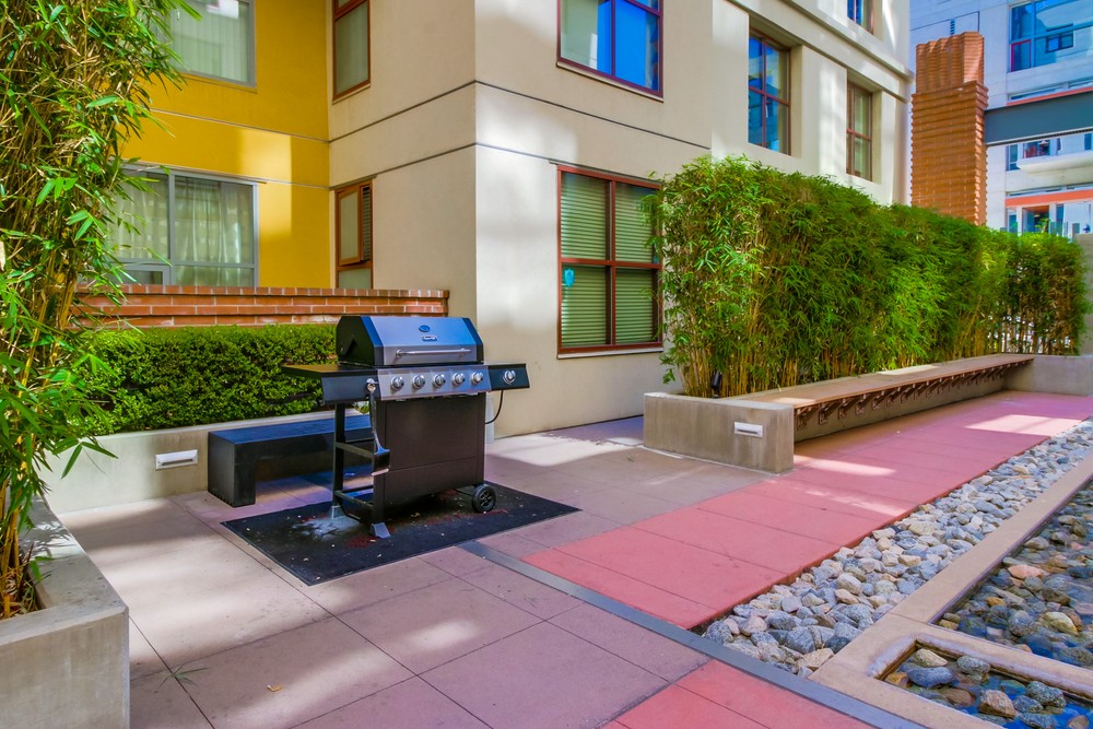 Virtual tour photo 8 of 28 for 1150 J St #317