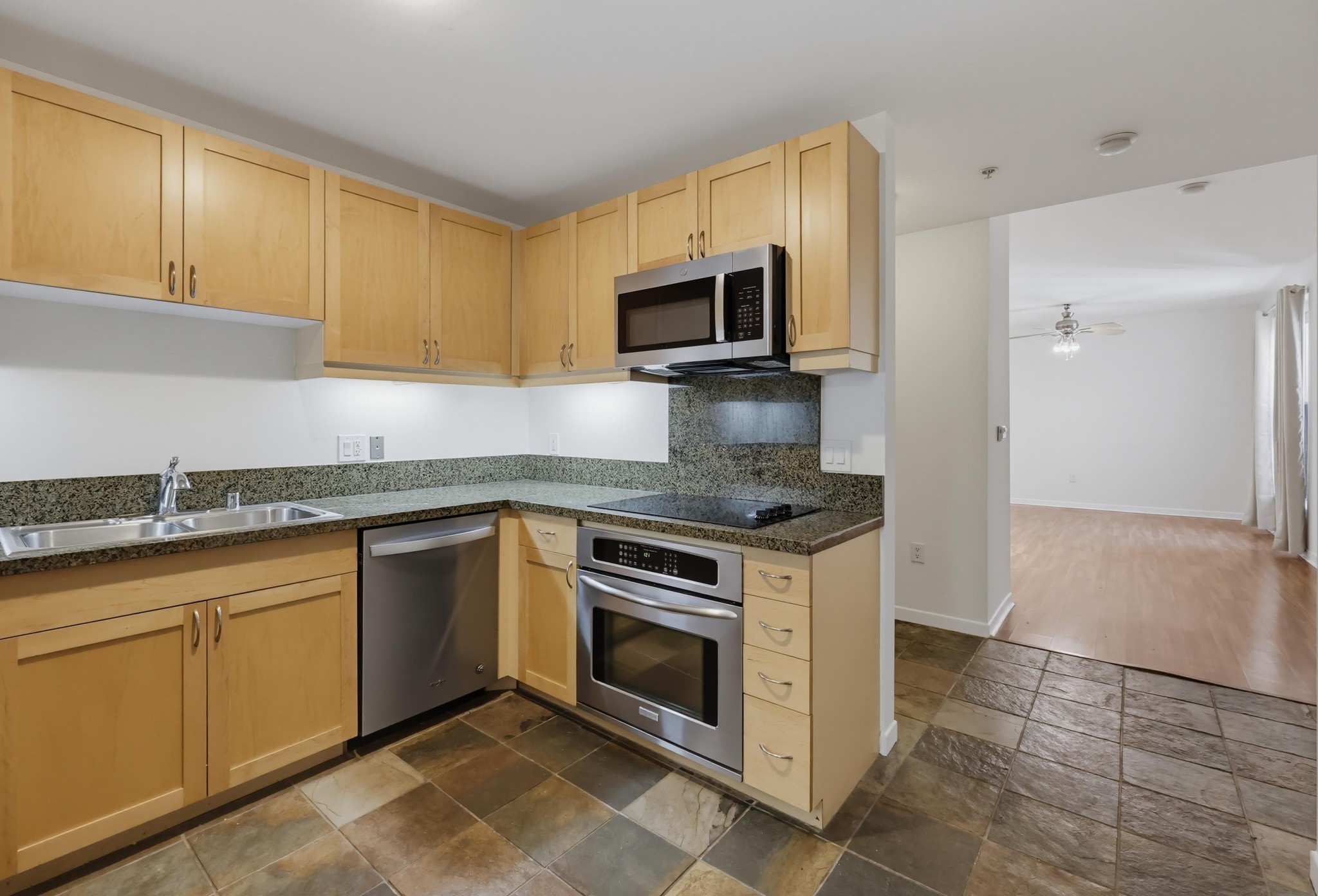 Virtual tour photo 24 of 35 for 1150 J St Unit 513