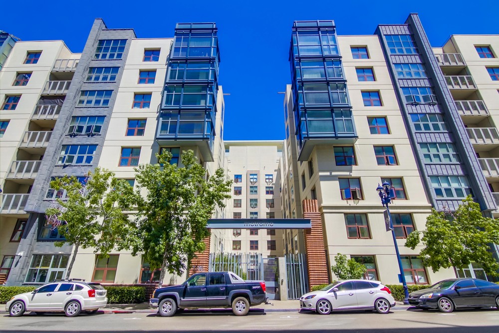 Virtual tour photo 1 of 40 for 1150 J St UNIT 513