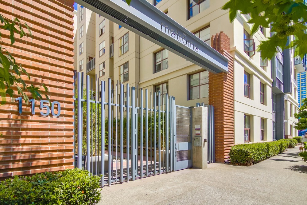 Virtual tour photo 5 of 40 for 1150 J St UNIT 513