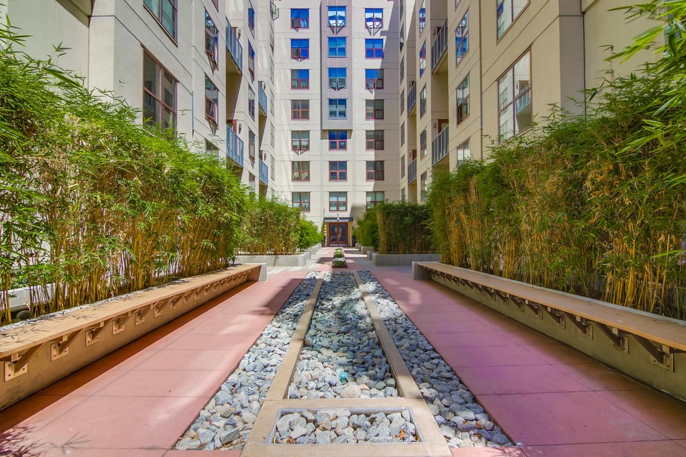 Virtual tour photo 6 of 40 for 1150 J St UNIT 513