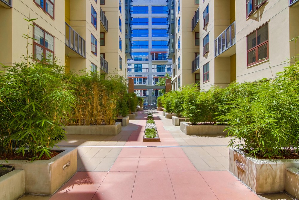 Virtual tour photo 7 of 40 for 1150 J St UNIT 513