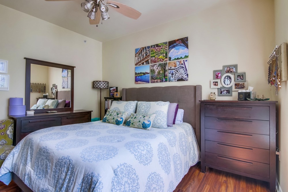 Virtual tour photo 23 of 40 for 1150 J St UNIT 513