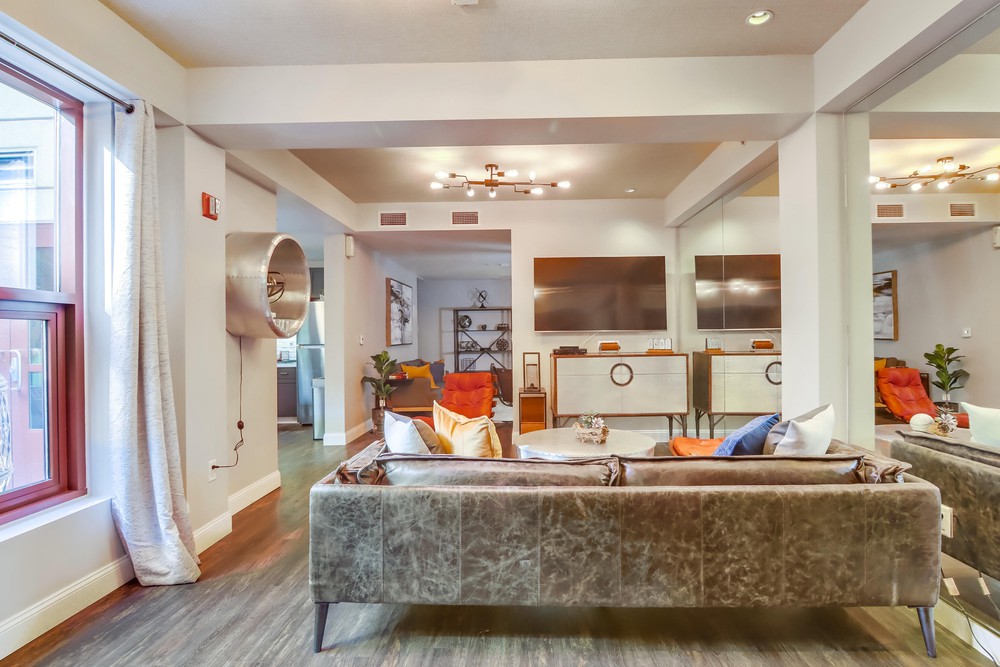 Virtual tour photo 14 of 50 for 1150 J St UNIT 821