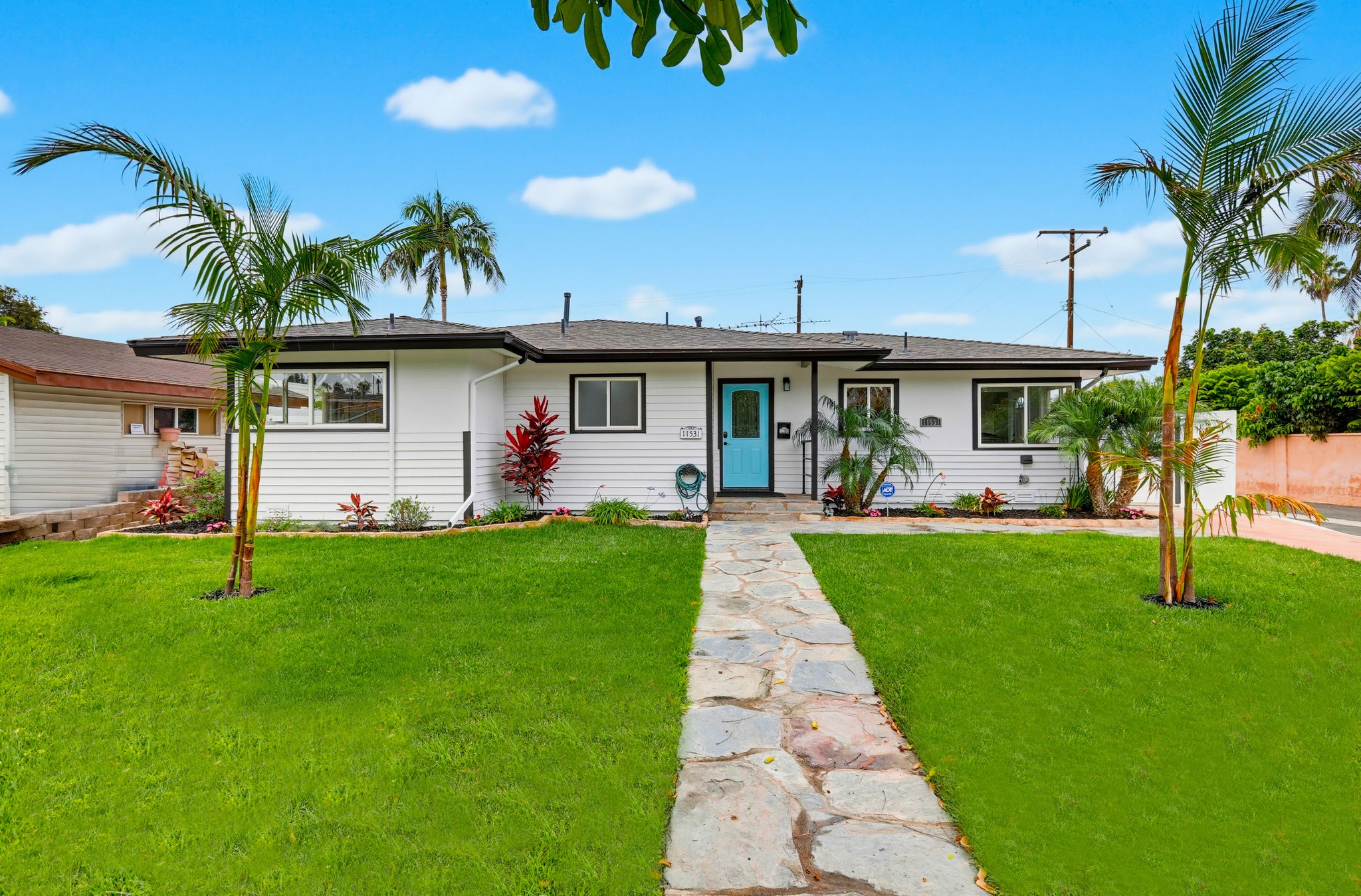 Virtual tour photo 5 of 69 for 11531 Desmond St
