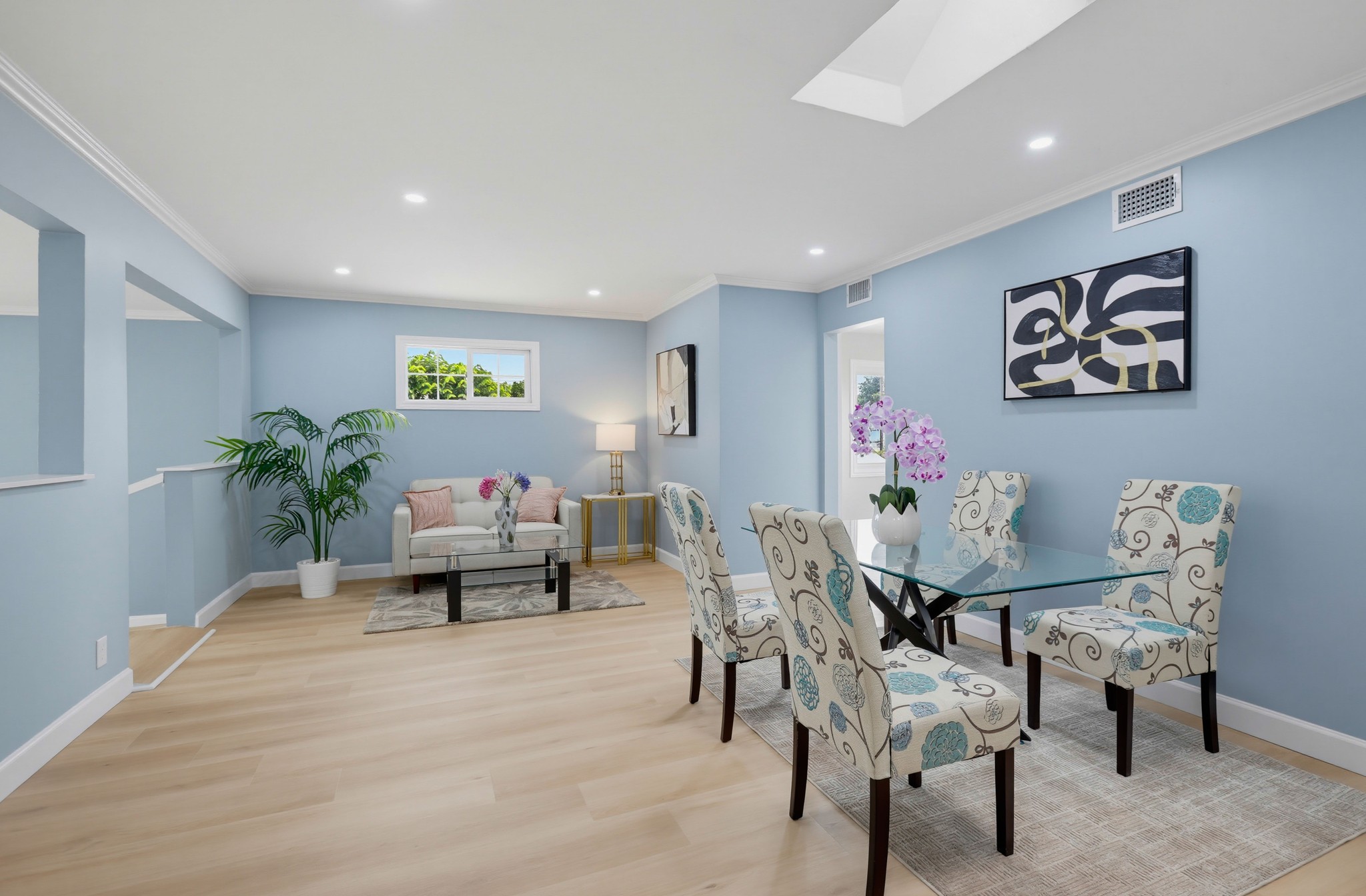 Virtual tour photo 11 of 69 for 11531 Desmond St