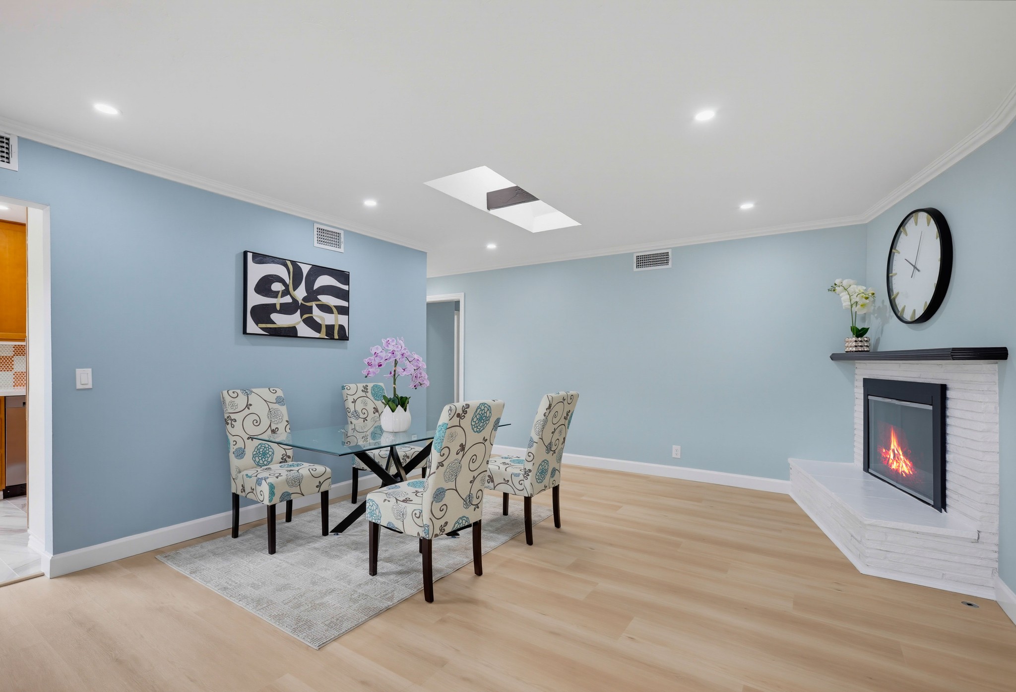 Virtual tour photo 12 of 69 for 11531 Desmond St