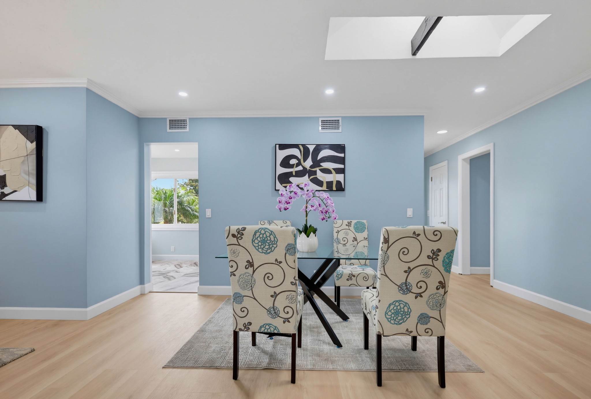 Virtual tour photo 14 of 69 for 11531 Desmond St
