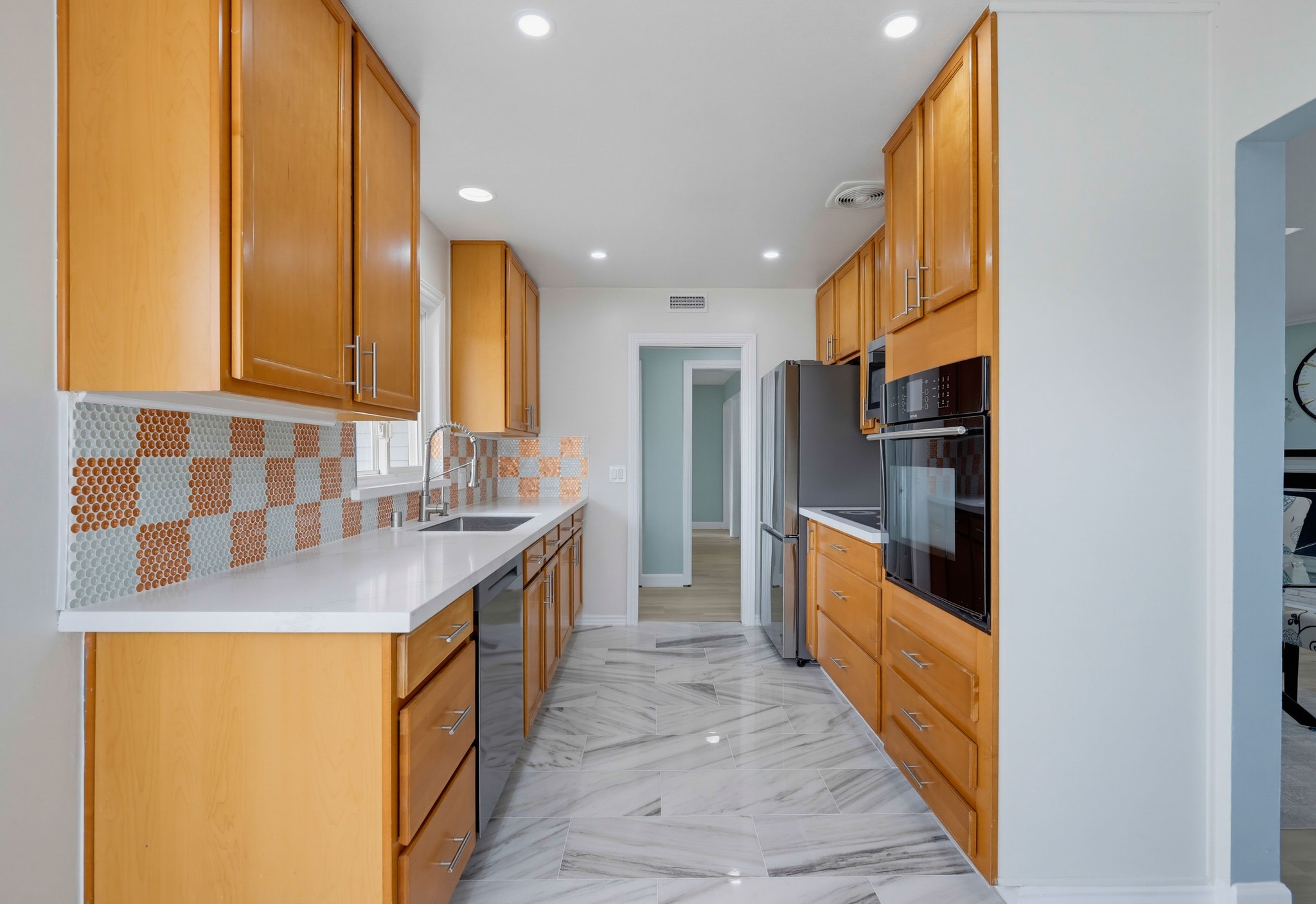Virtual tour photo 18 of 69 for 11531 Desmond St