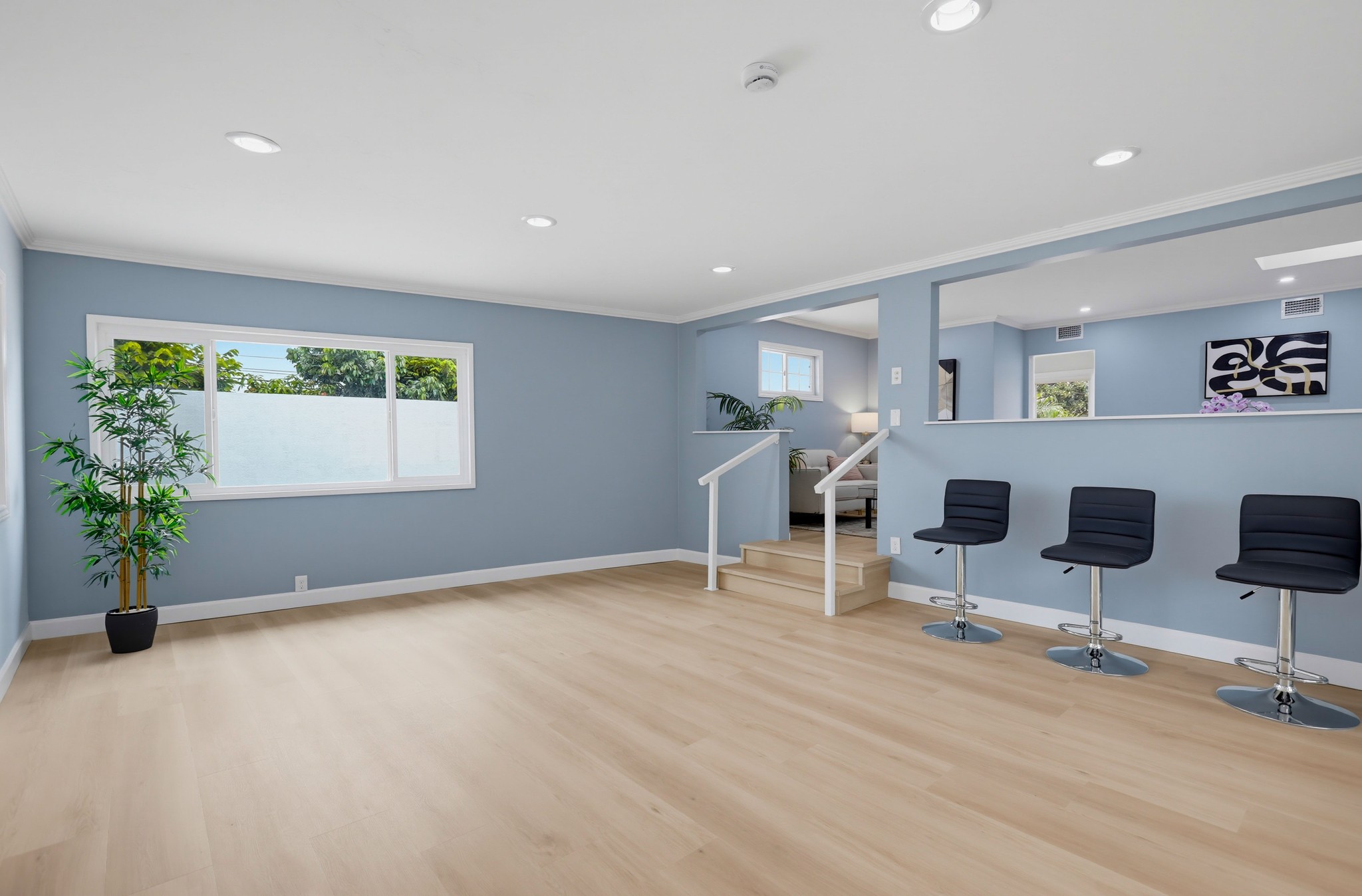 Virtual tour photo 31 of 69 for 11531 Desmond St