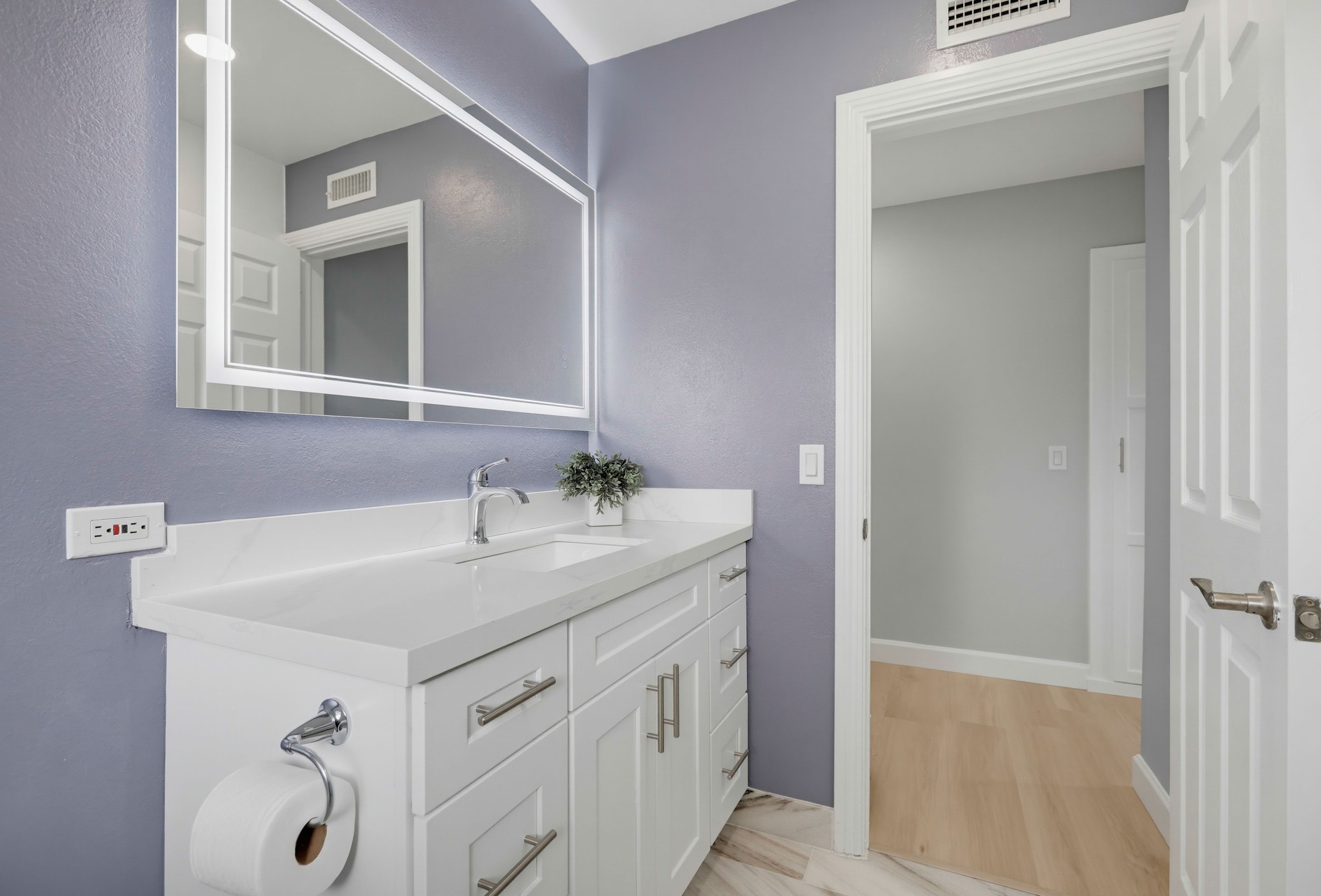 Virtual tour photo 52 of 69 for 11531 Desmond St