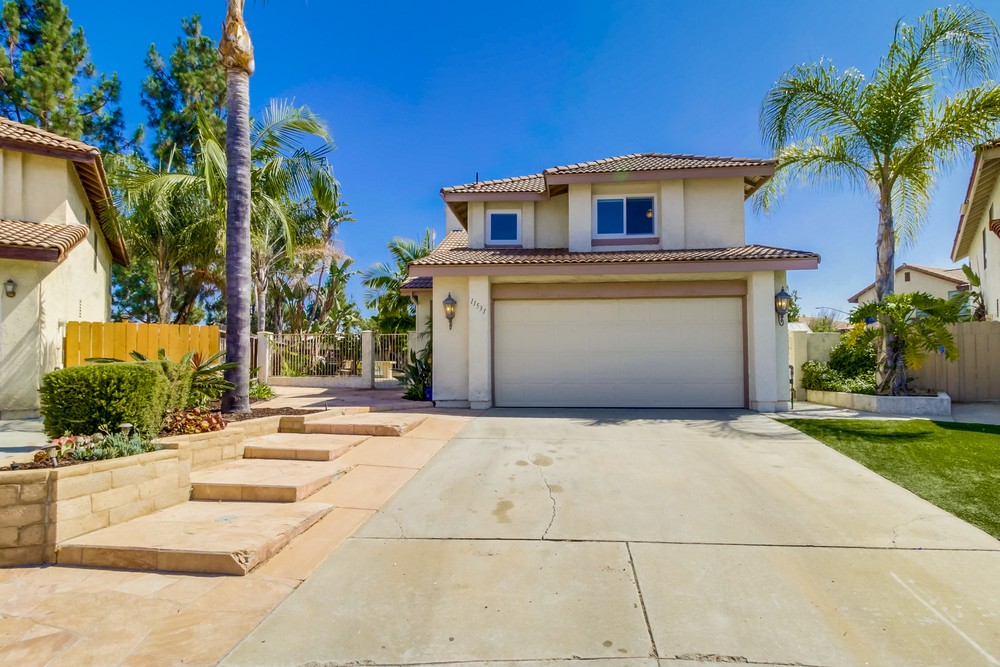 Virtual tour photo 4 of 54 for 11531 Flower Meadow Ct