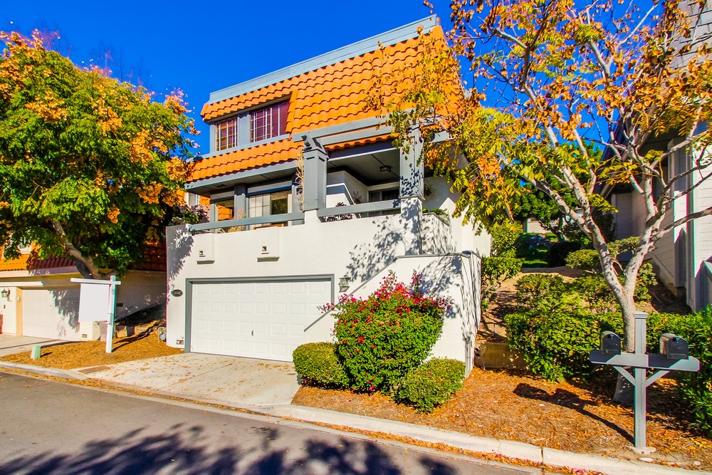 Virtual tour photo 3 of 42 for 11542 Madera Rosa Way