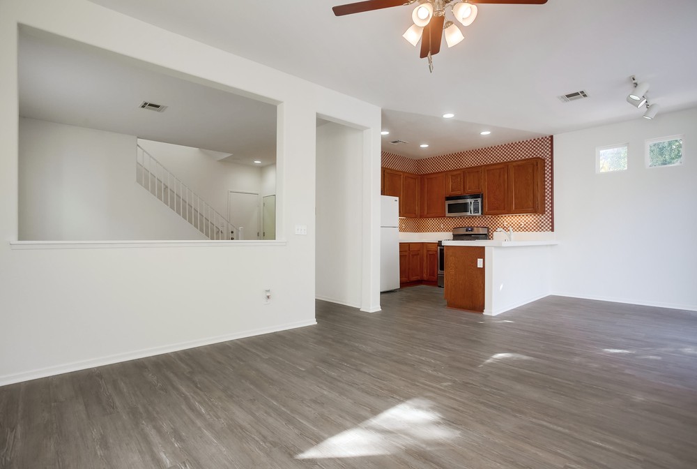 Virtual tour photo 11 of 56 for 11585 Compass Point Dr N