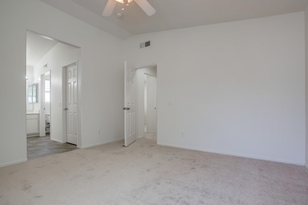 Virtual tour photo 29 of 56 for 11585 Compass Point Dr N